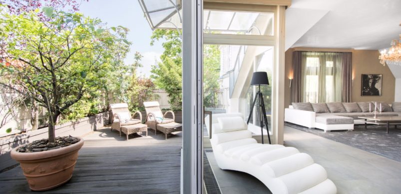 Ha romantikus palotát venne a Diplomatanegyedben… Egy 1,35 milliárdos ajánlat képei