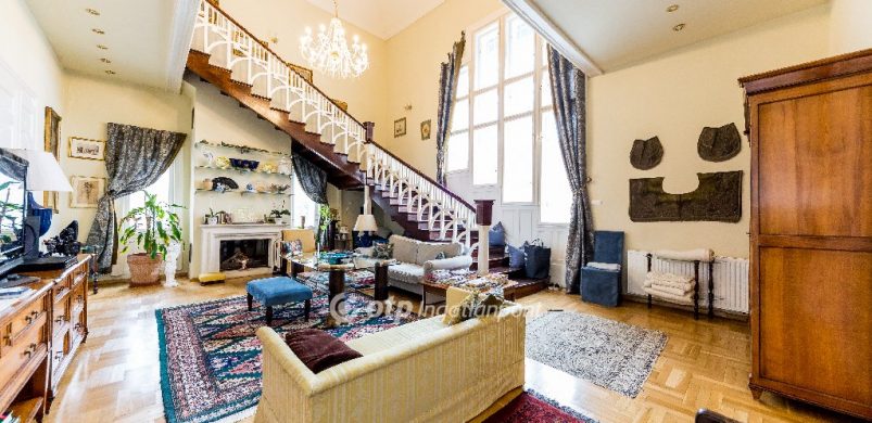 Ha ezek a falak mesélni tudnának… Mesélő villa a Naphegyen!