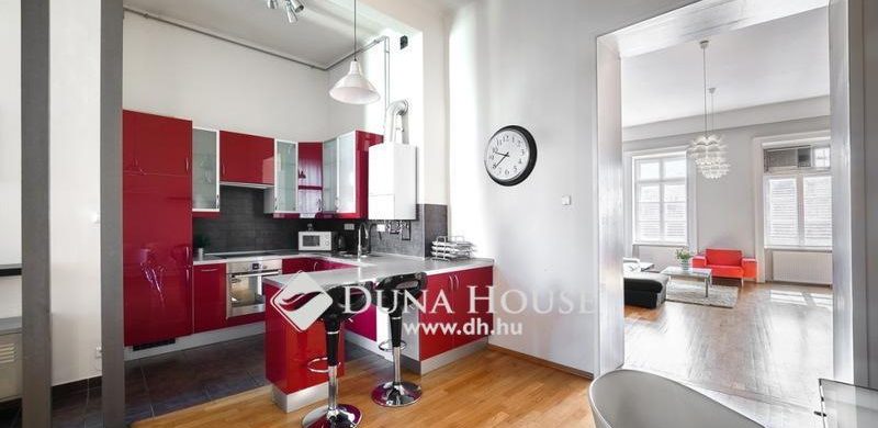 Művészlakás pároknak, vagy szingliknek! Bármit is jelentsen ez…