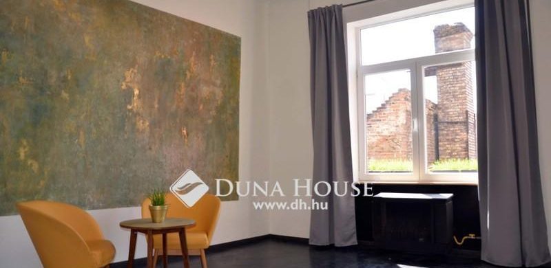 A fejlődő VIII. kerületben most valaki nagyon olcsón juthat egy szuper lakáshoz!