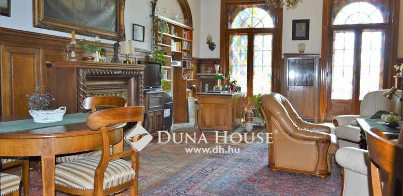 Van fél milliárdja? Ha gellérthegyi neobarokk villát venne, ne keressen tovább!