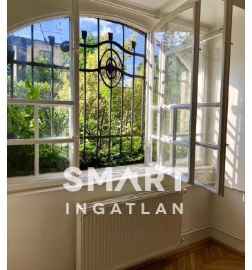 34,9 millióért a „Podmán”: Hiába földszinti, zöldre néz és gyünyürűen felújított!