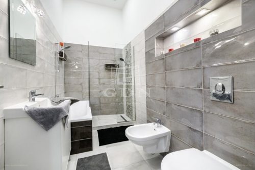 150afe24-9e8e-42c4-97ed-1ca0526d95a0_1024x768b