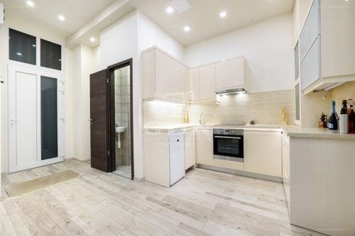 bab7ab5e-b896-4e43-9732-ca37e04ce4a4_1024x768b