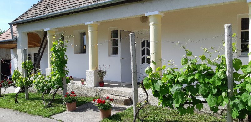 Ennél szebb, 18 milliós családi házat nem talál a fővárosi agglomerációban!