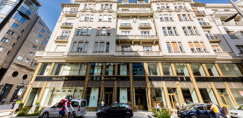 Kilátással a Fashion Streetre: egy 130 milliós lakás képei!