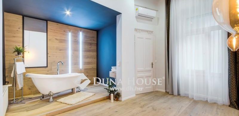 Kád a hálószobában? 4 szoba, 3 fürdőszoba egy Zichy Jenő utcai lakásban!