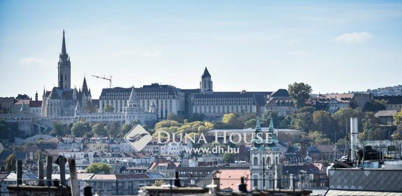 Ön milyen stílust álmodna ebbe az 599 milliós, luxus panorámás lakásba…?