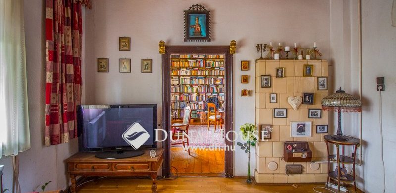 Szuper barátságos ház nagycsaládosoknak, a Waldorf Iskolánál!