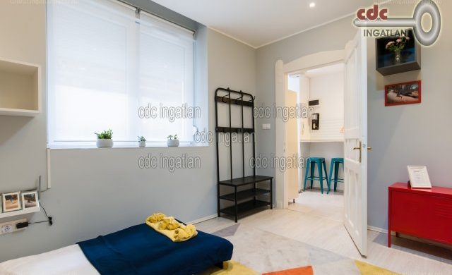 26 nm-es ‘Airbnb’ lakás a Szondiban, 27,5 millióért
