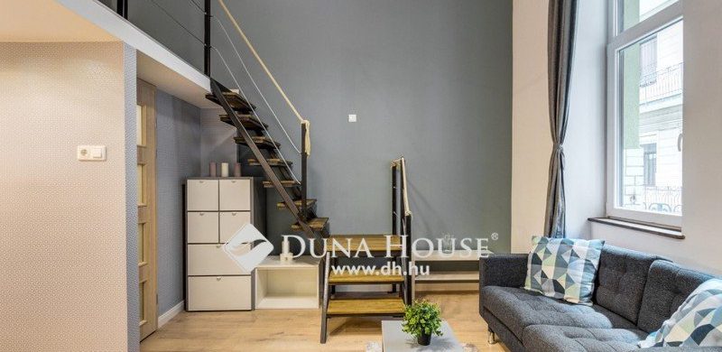 Vissza az „Iskolába”: 20 nm-es mini-garzon szívvel-lélekkel felújítva, a Batthyányi térnél