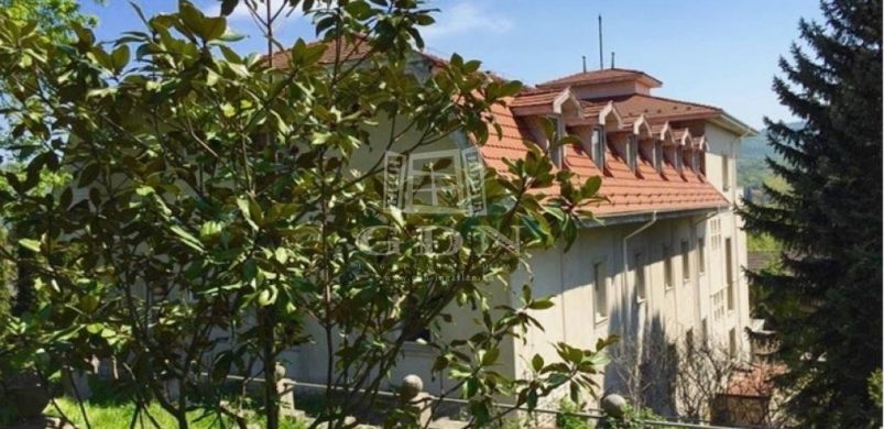 Még mindig a piacon: három éve követjük a nagymarosi pezsgőgyár hirdetéseit