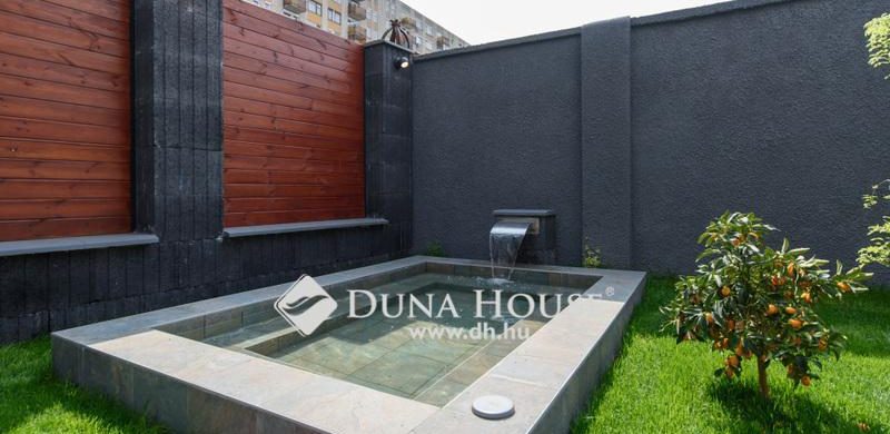 Eladó, 129,9 milliós ház a XIII. kerület közepén? Persze, hogy ilyesmi is van már a piacon!