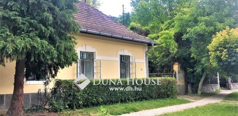 Pesti kis lakás áráért Ferenc József fővadászának otthonában élhet!