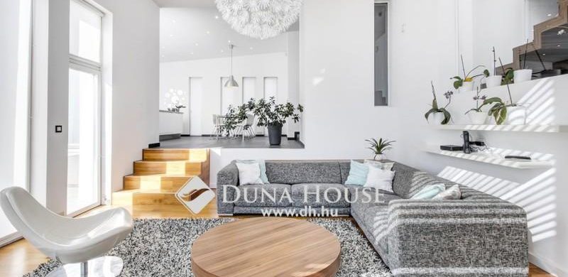 Luxus ház Péterhegyen a Szép Házak Magazinból! 279 millióért