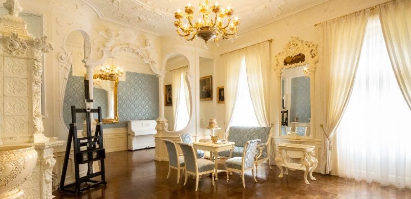 Lakás a Jászainál: egykori főuri rezidencia mutatja be a századforduló pompáját!