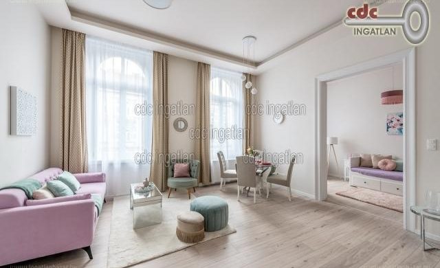 Egy 69,9 milliós, Rottenbiller utcai lakás a pasztell színek szerelmeseinek!