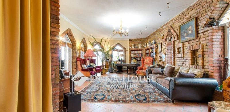 „Tükörhegyi Toscana” –  egy 449 milliós ház képei