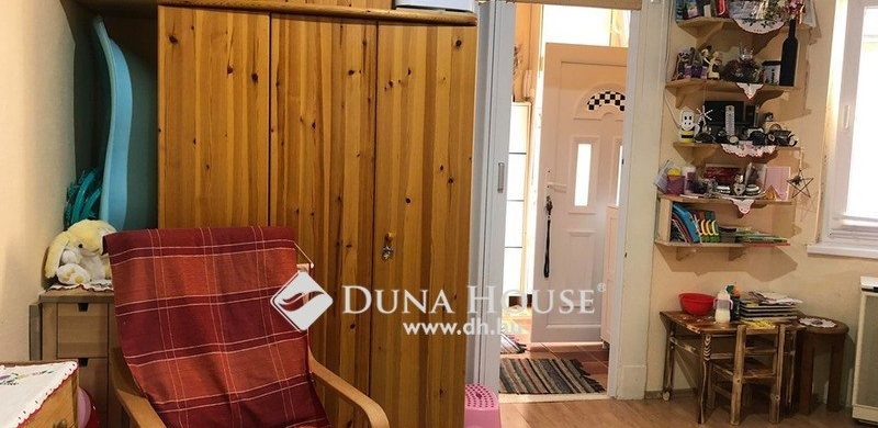 22 nm-en, babával? Nem lehetetlen, de mi inkább menő szinglinek ajánljuk ezt a lakást!