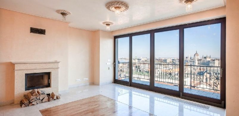 Ilyen kilását nincs még egy a városban! Egy 1,3 milliárdos otthon következik!