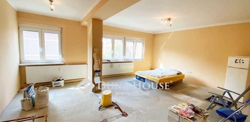 Tágas otthon a Szépvölgyin, amit mi egy légterűnek hagynánk…