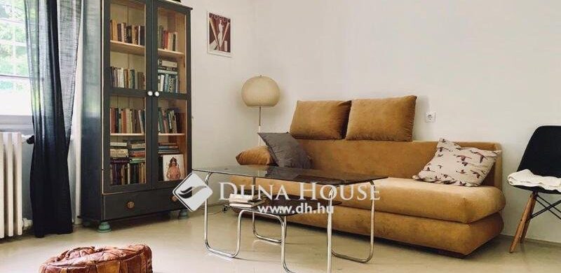 Budai szuterén lakás, amiről elsőre azt hittük, magasemeleti…