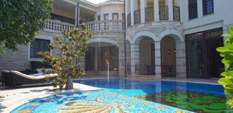 Az ország nem csak Budapest: döbbenetes luxus Kecskemét táján, 815 millióért!