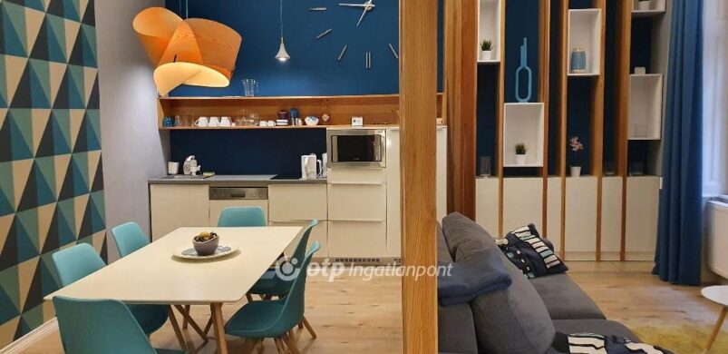 Kék álomlakás az Erzsébetváros szívében