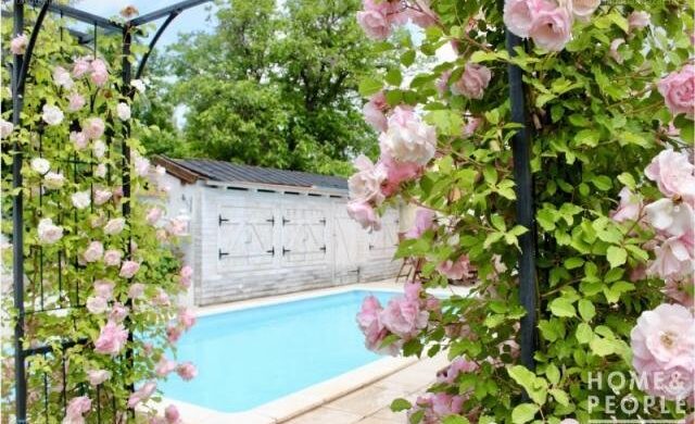 Az ország nem csak Budapest: luxus házak Sopron és Szeged tájáról!