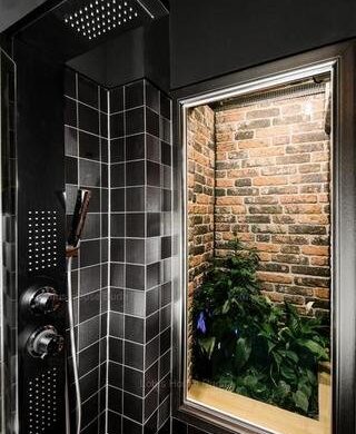 A budai lakás, ahol még a lichthof is a látvány része!