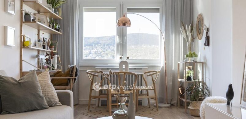 Modern elegancia, kilátással a Hármashatár-hegyre!