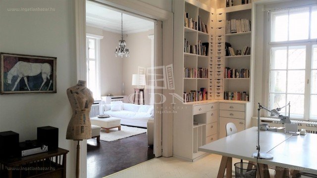 Hát igen, 277 nm-en élni nem lehet rossz…