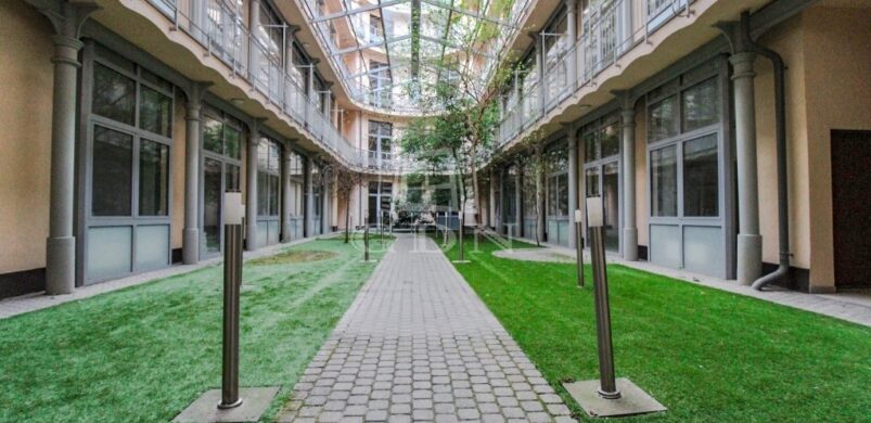 Egy akadálymentesített, szuper lakás az Oktogonnál