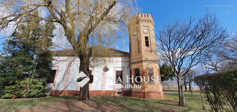 Eladó kastélyok rovat: A nagyigmándi Ghyczy-kastély vagy kúria