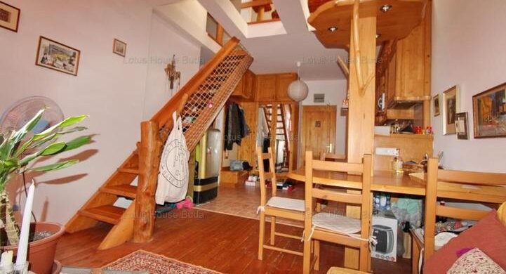 Fa a lelke mindennek: egy szerelem-lakás Kelenföldön