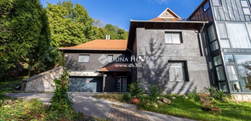 Nézzen szét egy 2,3 milliárdos házban az Ördög ároknál!