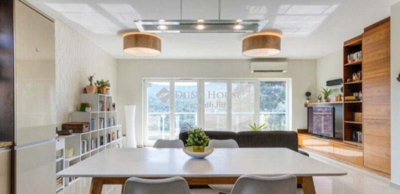 Szerelem Ürömhegyen avagy egy luxus lakás képei