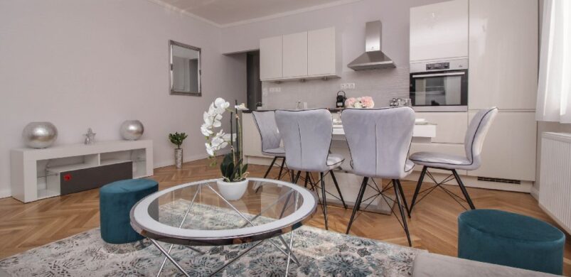 Elegáns élet a Lottóházak egyikében, a Frankel Leó úton