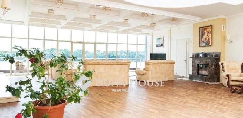 Na ilyen egy két és fél milliárdos budapesti otthon