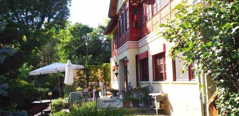 Ha „svájci villa” stílusú épületet venne Budán, akad!