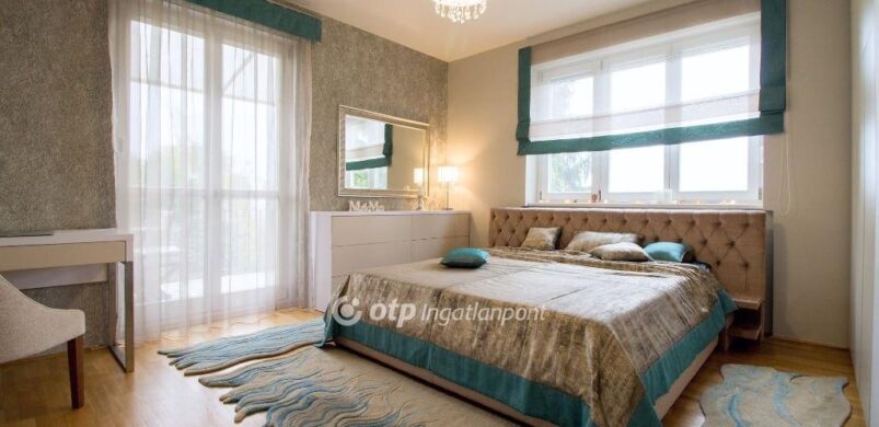 A hét színpárja: bézs és türkiz árnyalatok a Rózsadombon