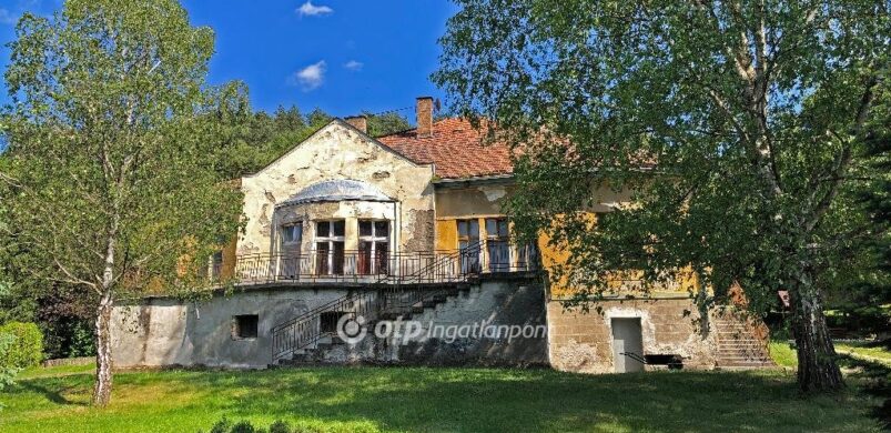Eladó egy ígéretes bánhorváti kúria!