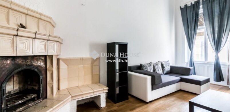 Ekkora kandallót VI. kerületi lakásban még nem láttunk…