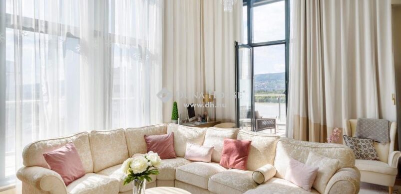 Pasztell színű luxus a XIII. kerületből, ki tudja, mennyiért…