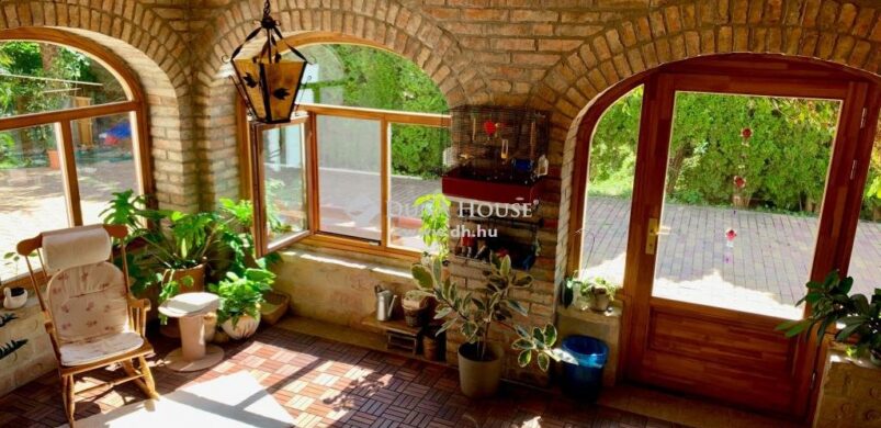 Kemencés langalló otthon? Ebben az etyeki szépségben menni fog!