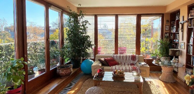 Barátságos luxus a Hegyvidéken, 153 millióért