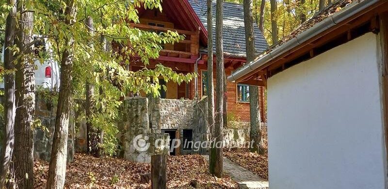 Két éve nem kelt el a negyed milliárdos kismarosi ház