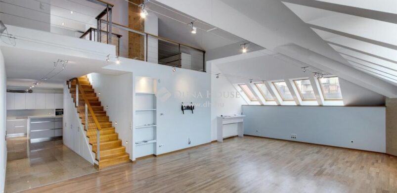 Egy luxus lakás az Andrássy úti Fuchs-palotában!