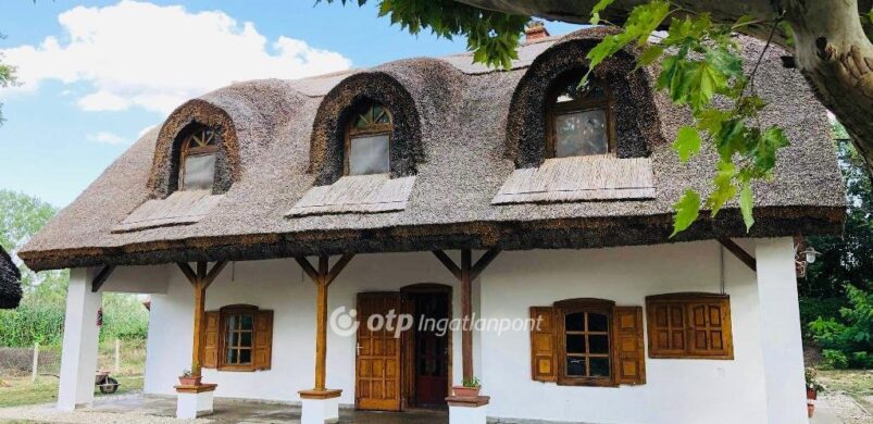 Nádtetős álom Tasson, 59 millióért: kéne!