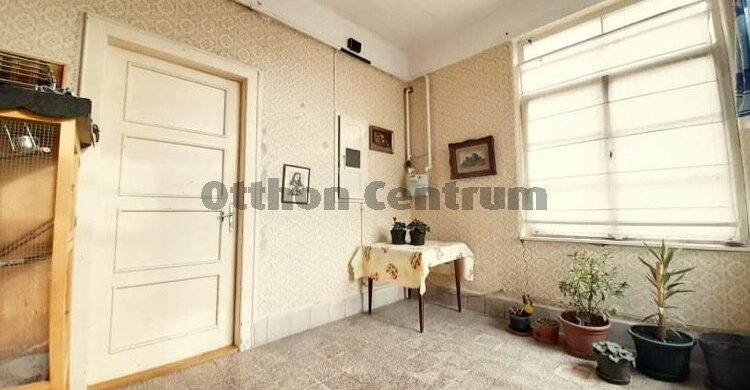 Ebből az abasári házból még bármi lehet!